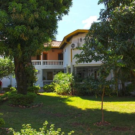 Ross Char Hotel Ασουνσιόν Εξωτερικό φωτογραφία